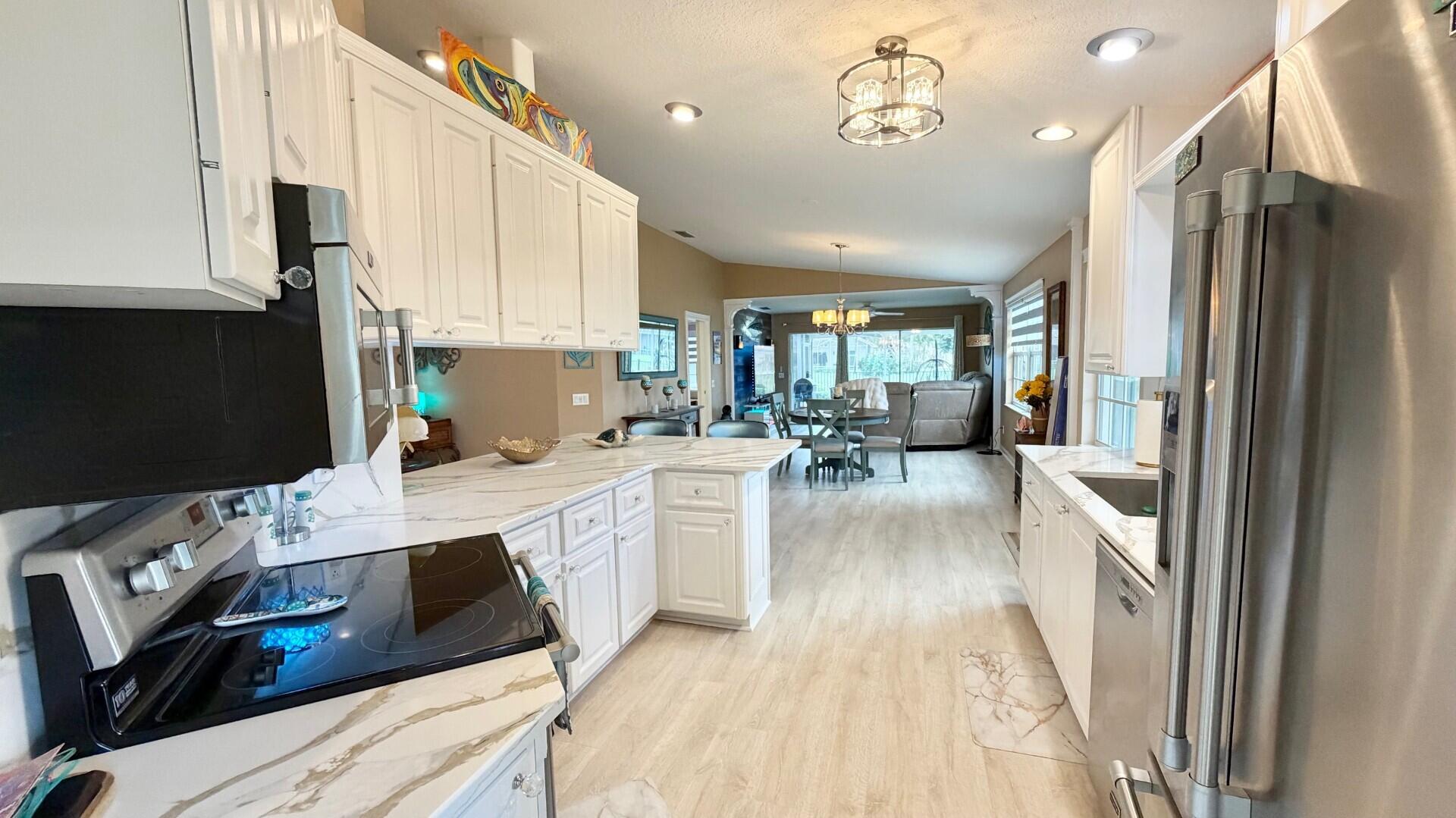 RIVERWALK - Residential