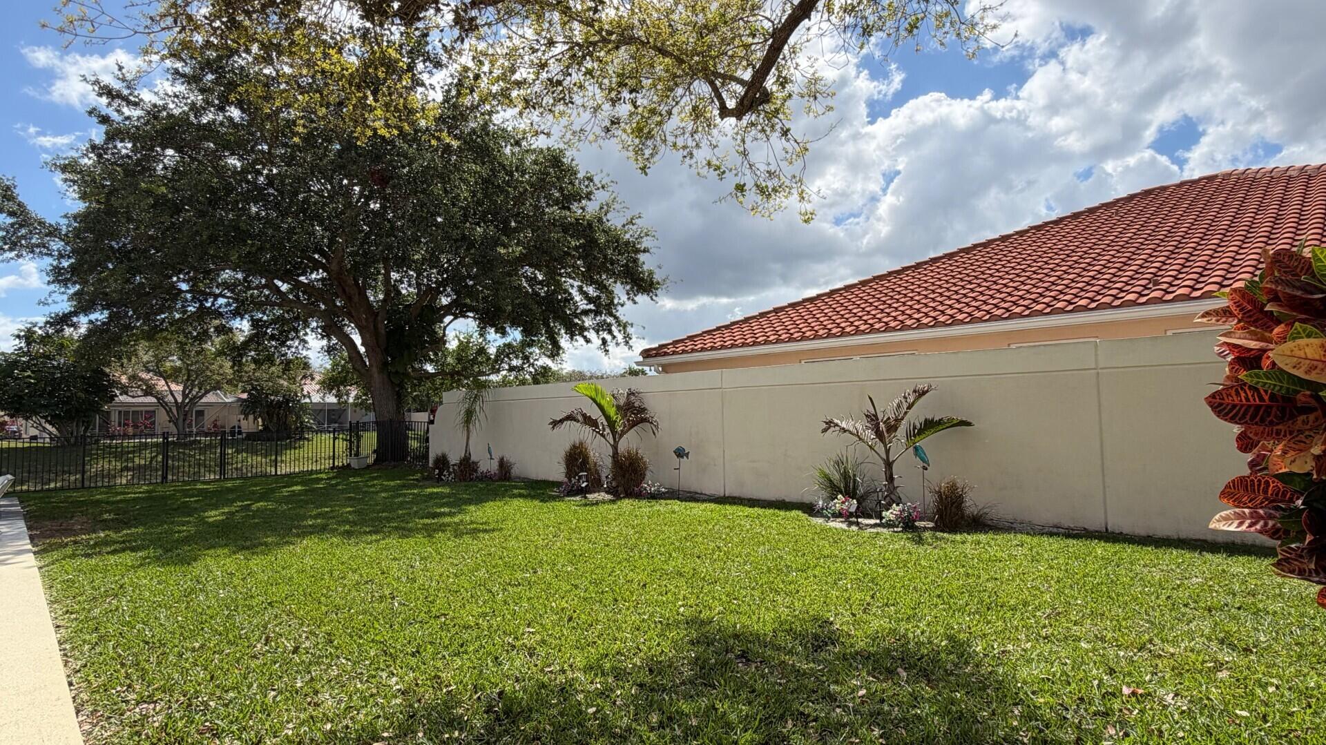 RIVERWALK - Residential