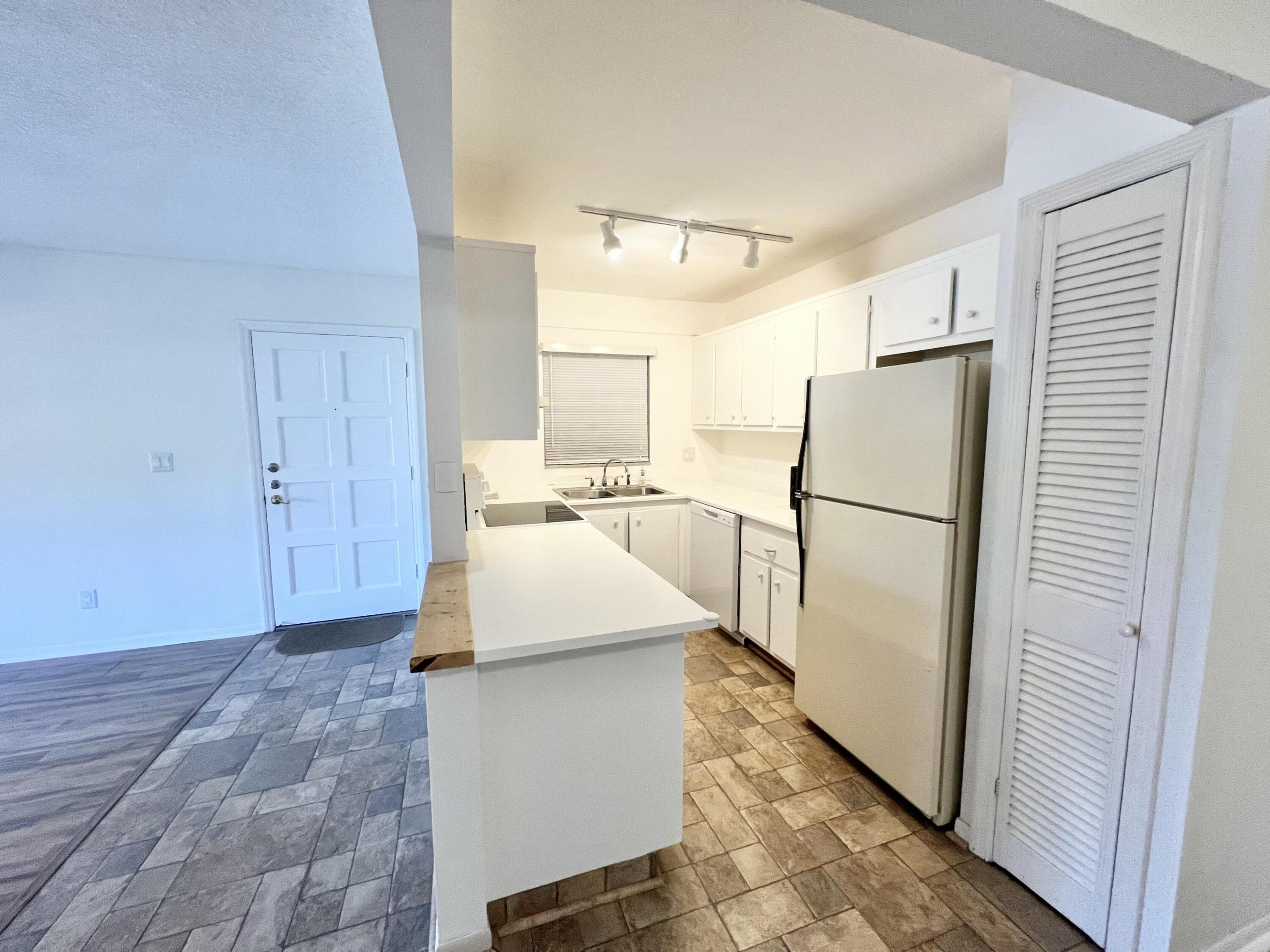 BOCA LINDA CONDO - Residential Lease