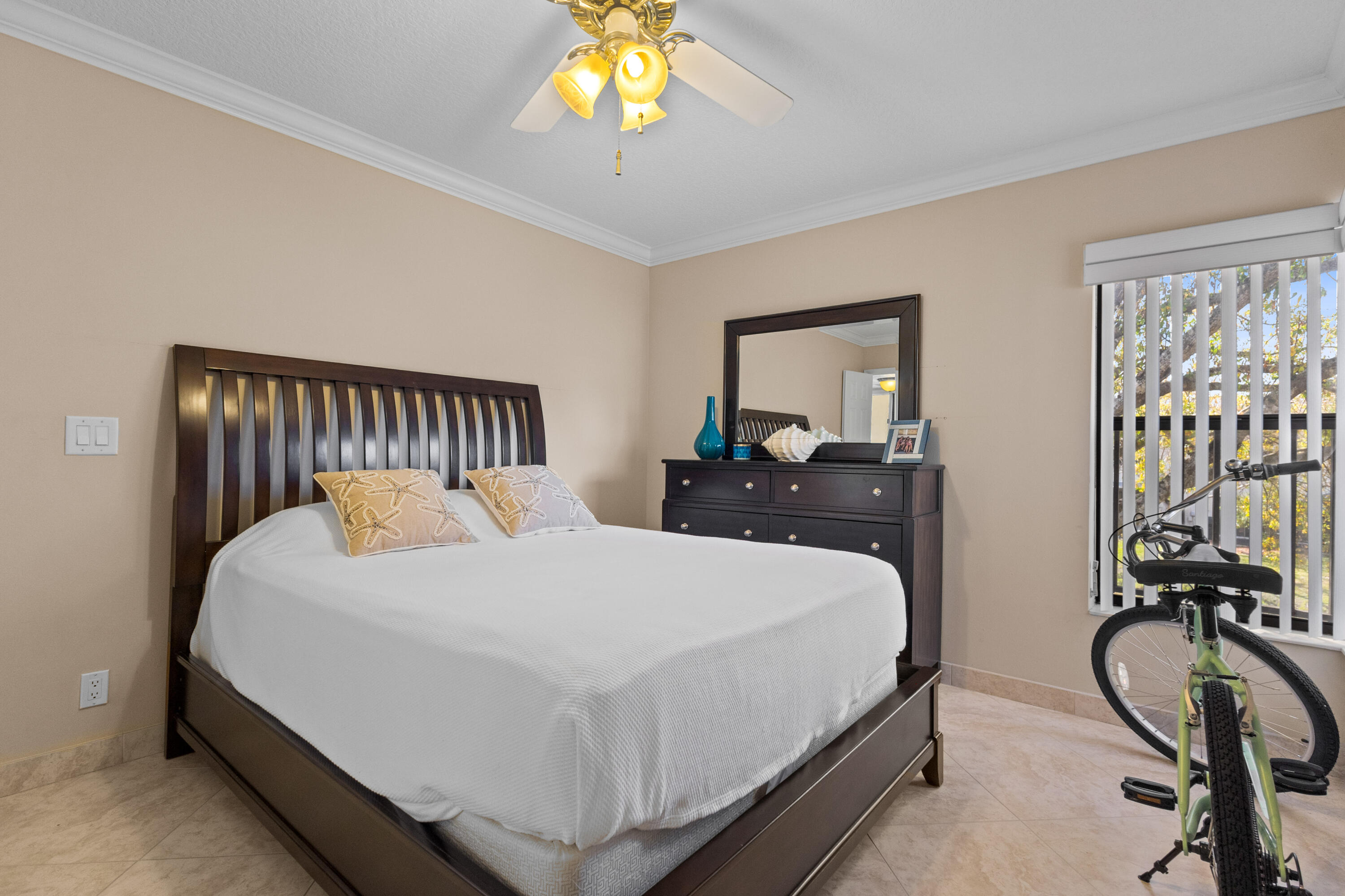 BAYWOOD VILLAGE III-B CONDO - Residential