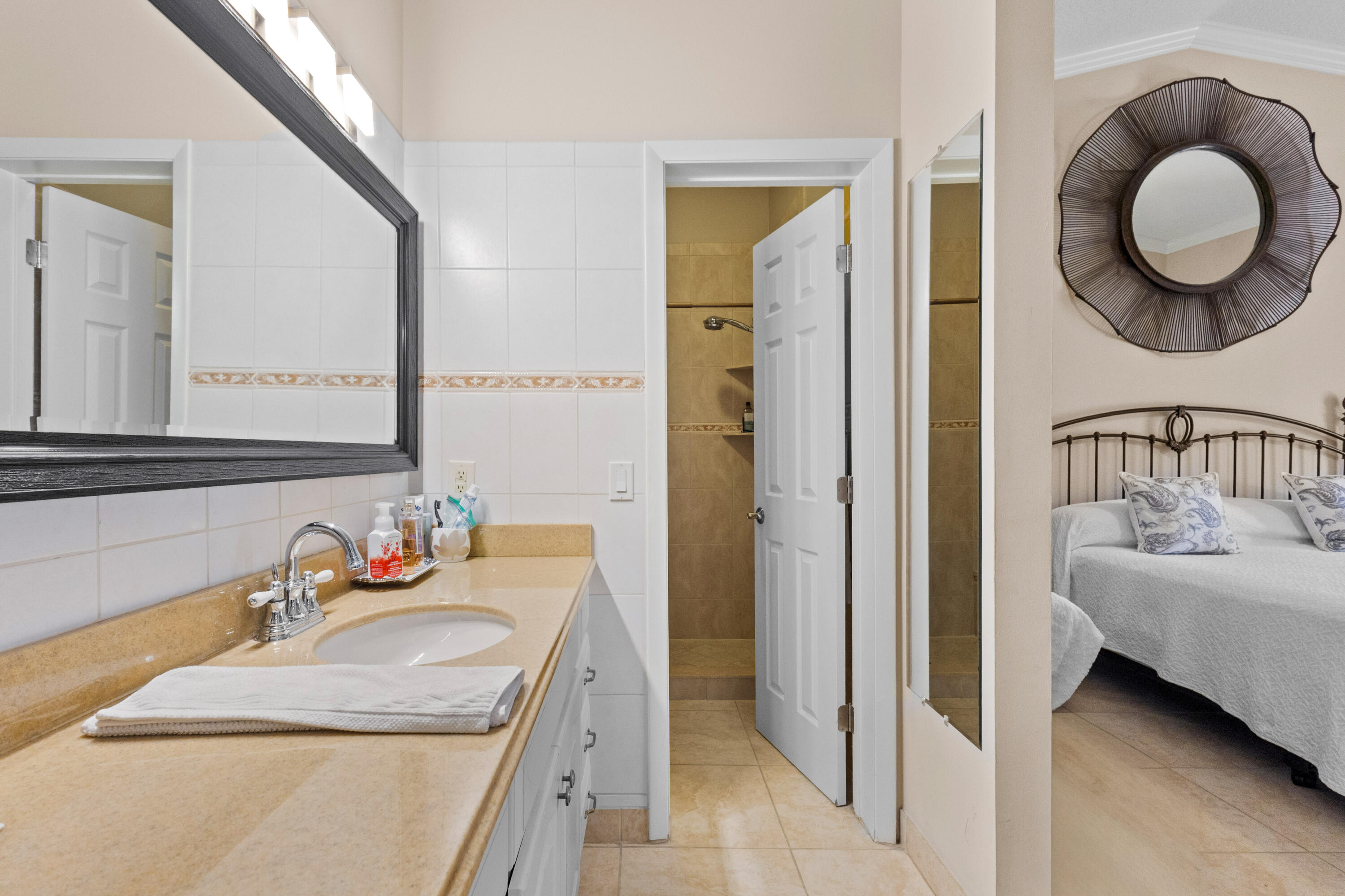 BAYWOOD VILLAGE III-B CONDO - Residential