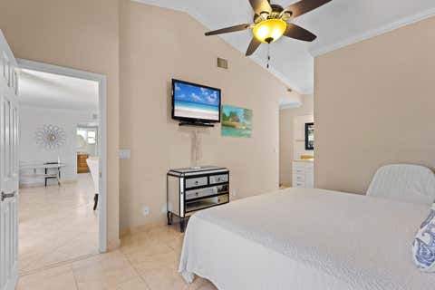 Tiny photo for 4532 Carambola Circle #27273, Coconut Creek, FL 33066 (MLS # R11164400)
