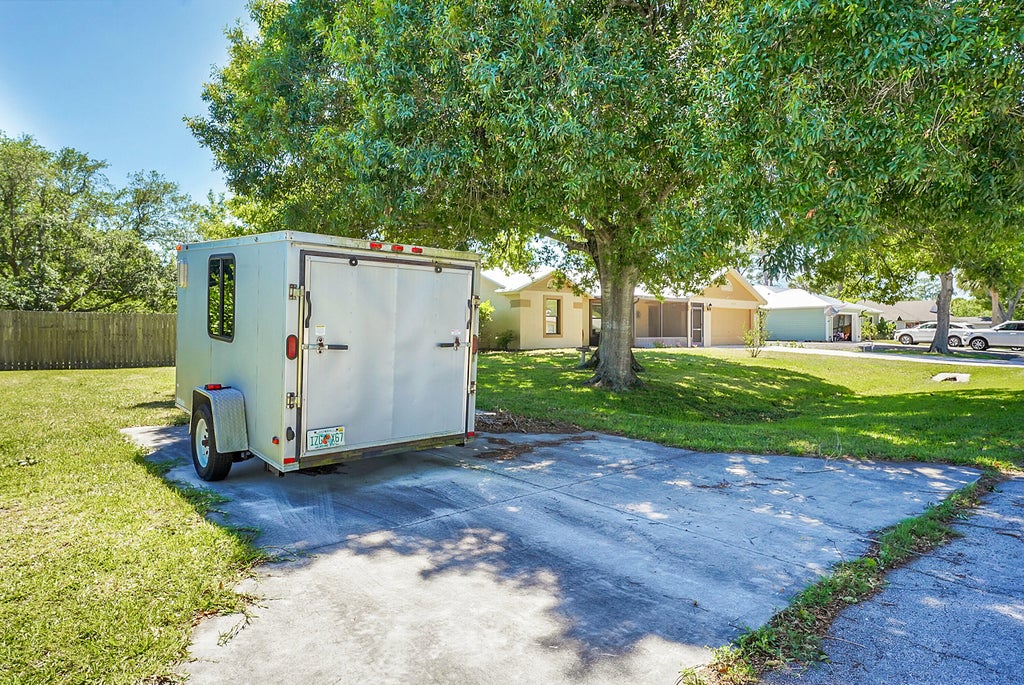 Photo of 7803 Lockwood Drive, Fort Pierce, FL 34951 (MLS # R10978386)