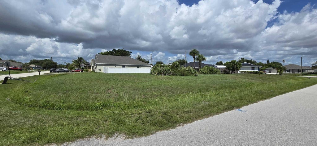 Photo of 801 SW Amethist Terrace, Port Saint Lucie, FL 34953 (MLS # R11100665)
