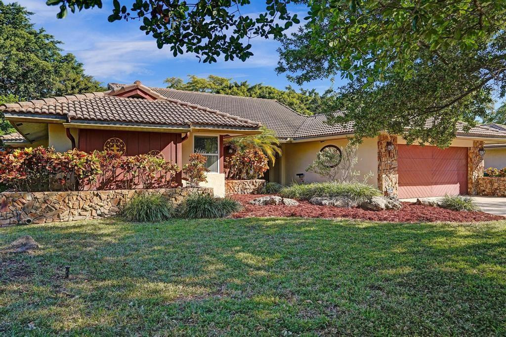 Oak Wood 80-39 B - Residential