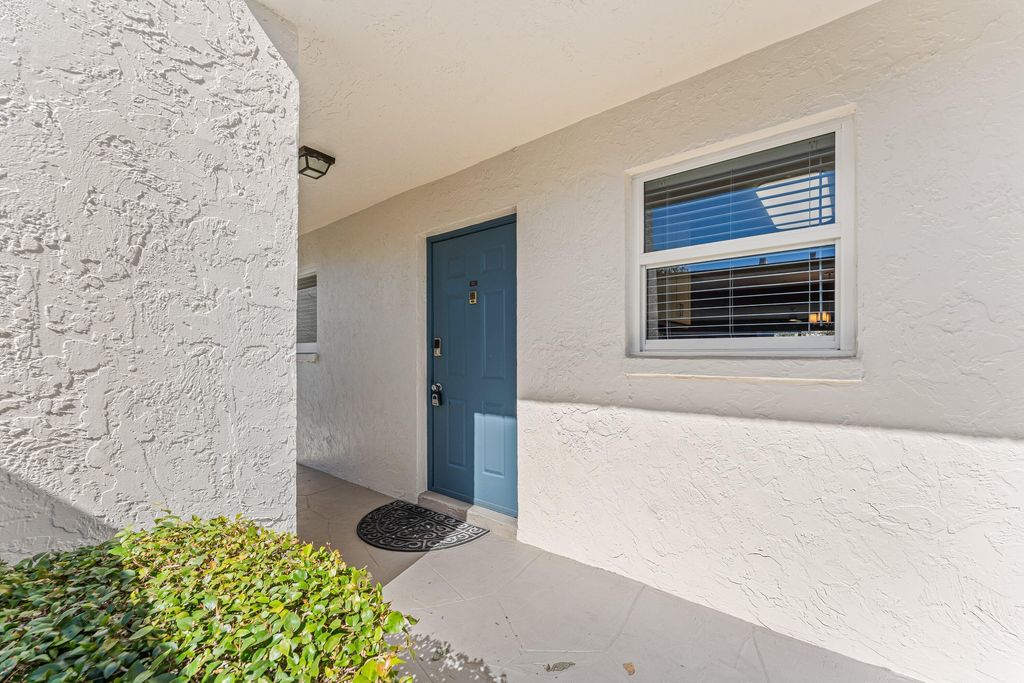 Photo of 2905 SW 22nd Avenue #1030, Delray Beach, FL 33445 (MLS # R11159812)