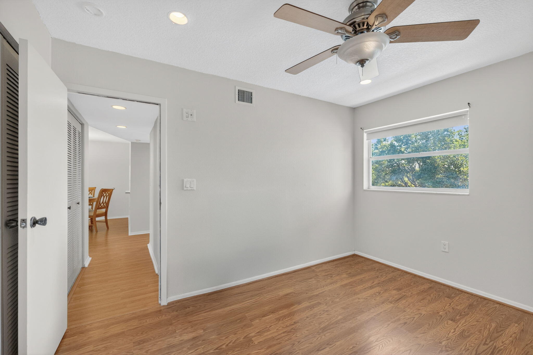 SANDS POINT CONDOMINIUM I - Residential