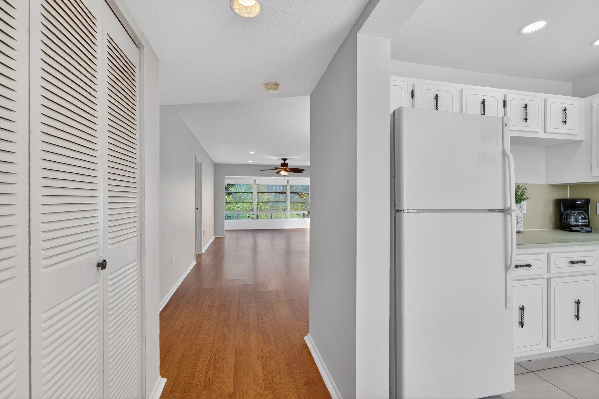 SANDS POINT CONDOMINIUM I - Residential