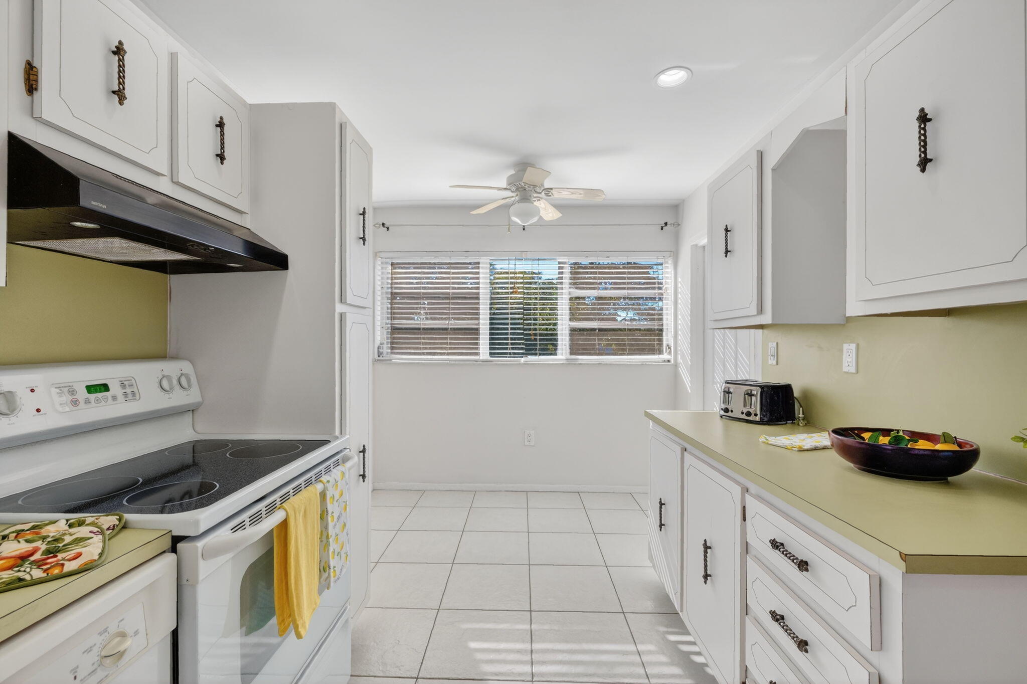 SANDS POINT CONDOMINIUM I - Residential