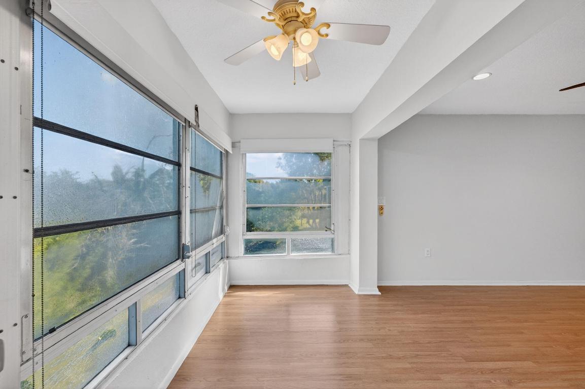 SANDS POINT CONDOMINIUM I - Residential