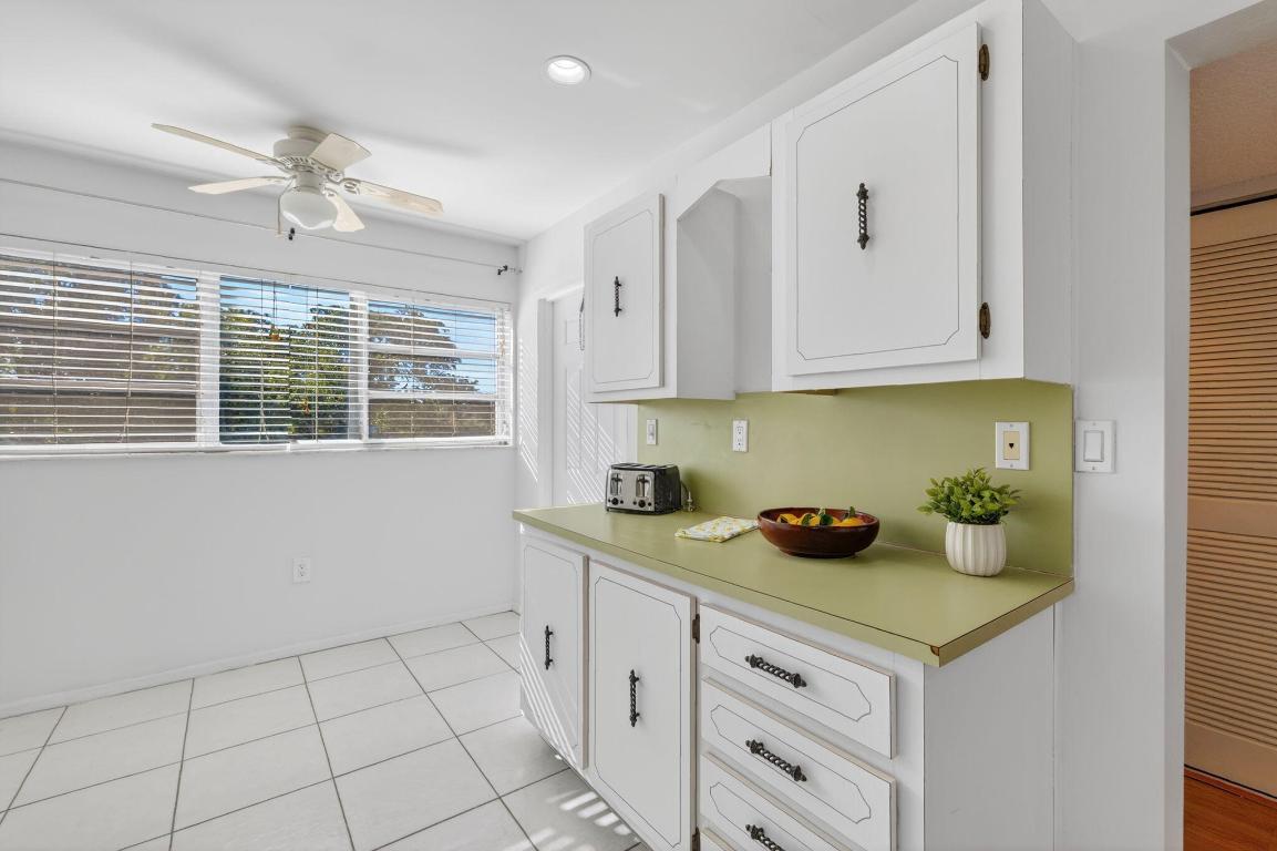 SANDS POINT CONDOMINIUM I - Residential