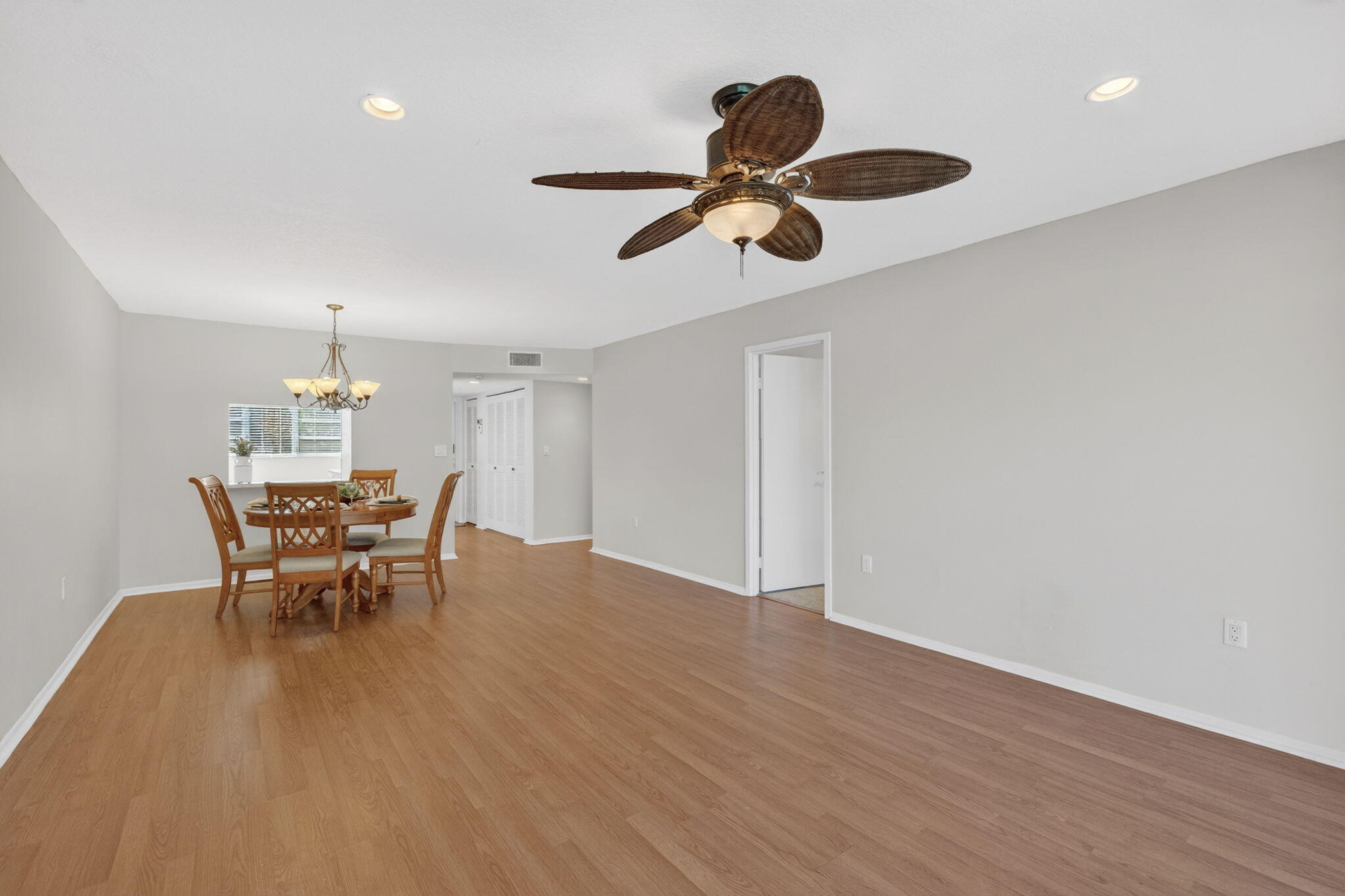 SANDS POINT CONDOMINIUM I - Residential