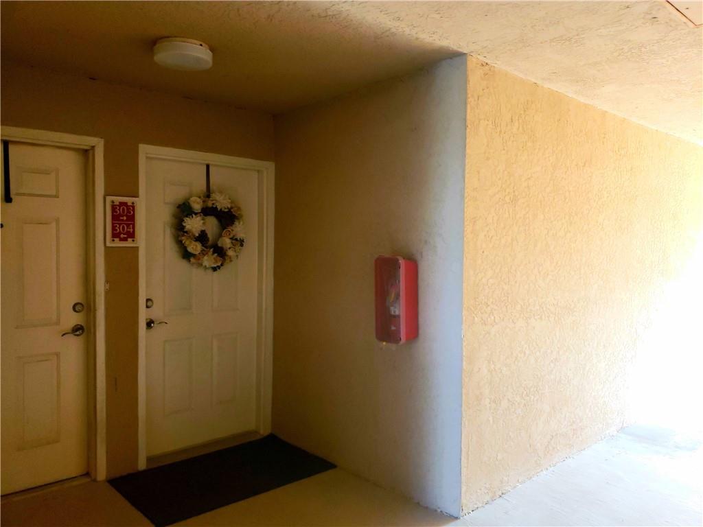 Evergreen Lakes Condo - Residential