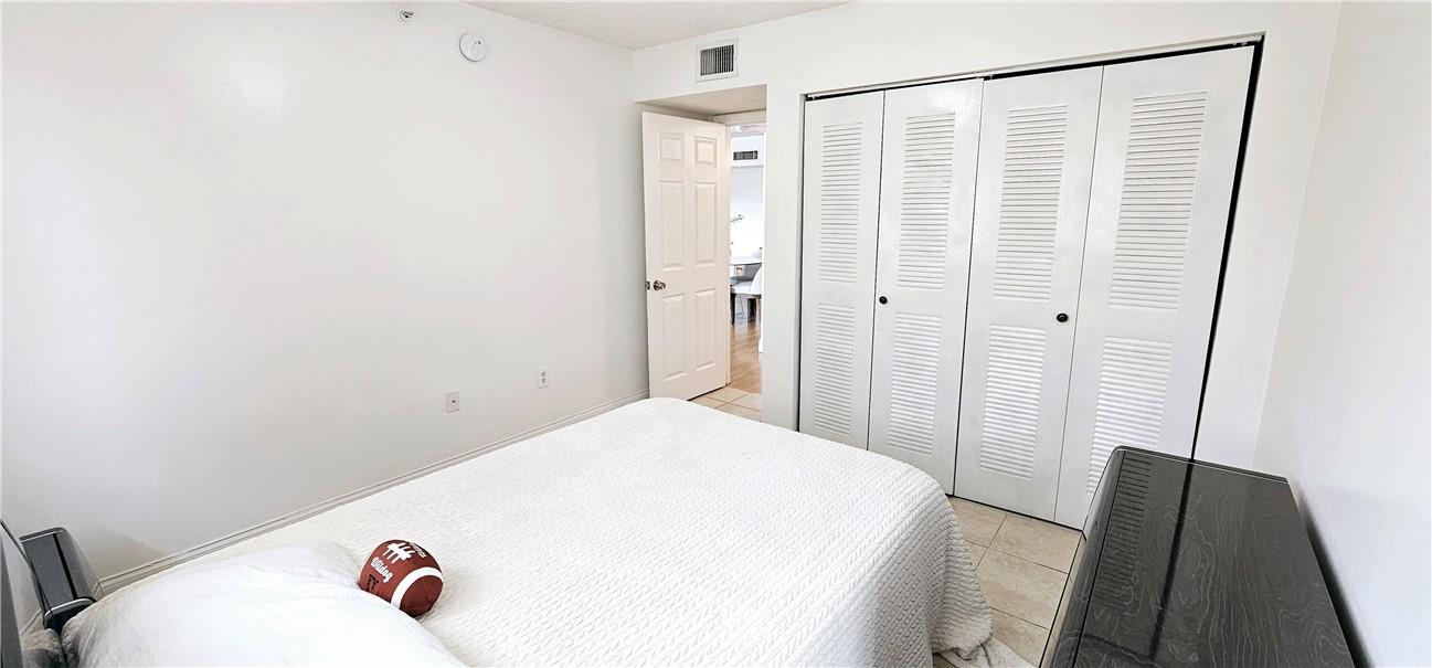 Evergreen Lakes Condo - Residential