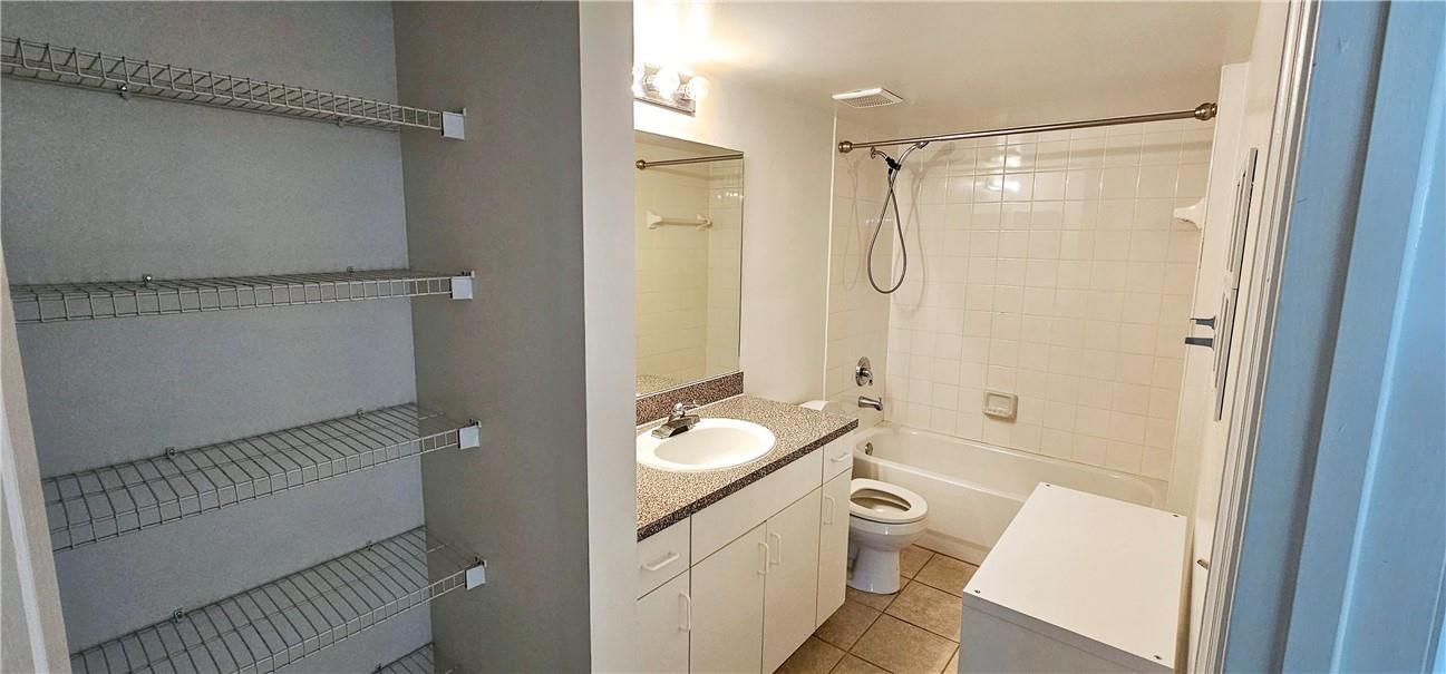Evergreen Lakes Condo - Residential