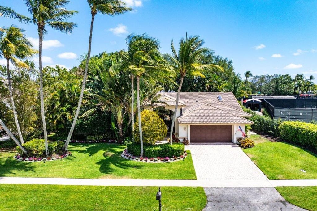 Photo of 4590 Live Oak Boulevard, Delray Beach, FL 33445 (MLS # R10914729)
