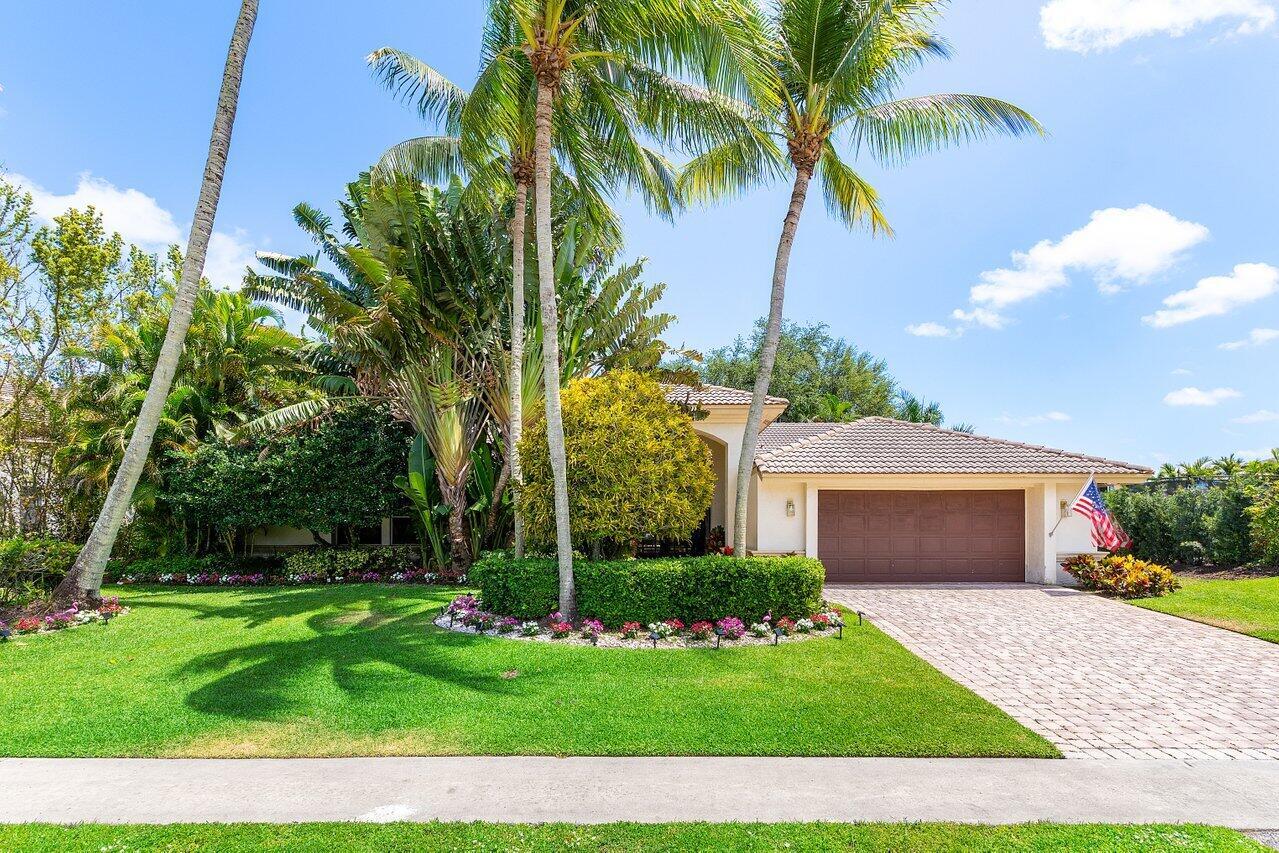 4590 Live Oak Boulevard