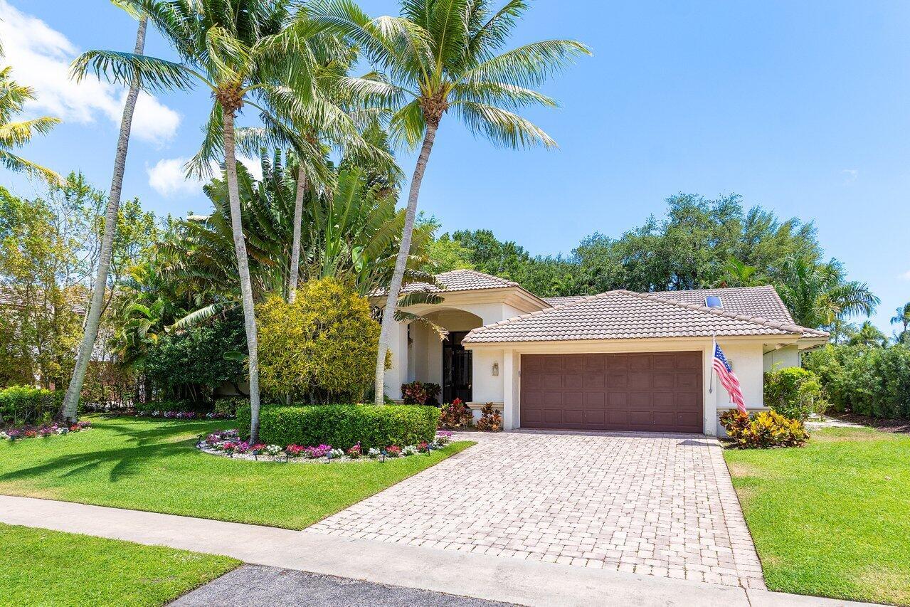 4590 Live Oak Boulevard
