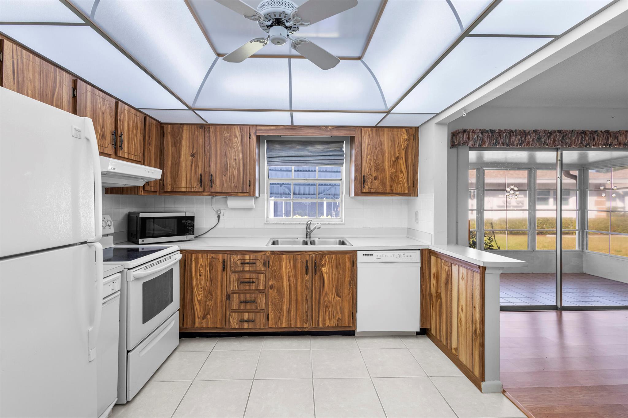 HIGH POINT OF FORT PIERCE CONDOMINIUM SECTION 2 - Residential