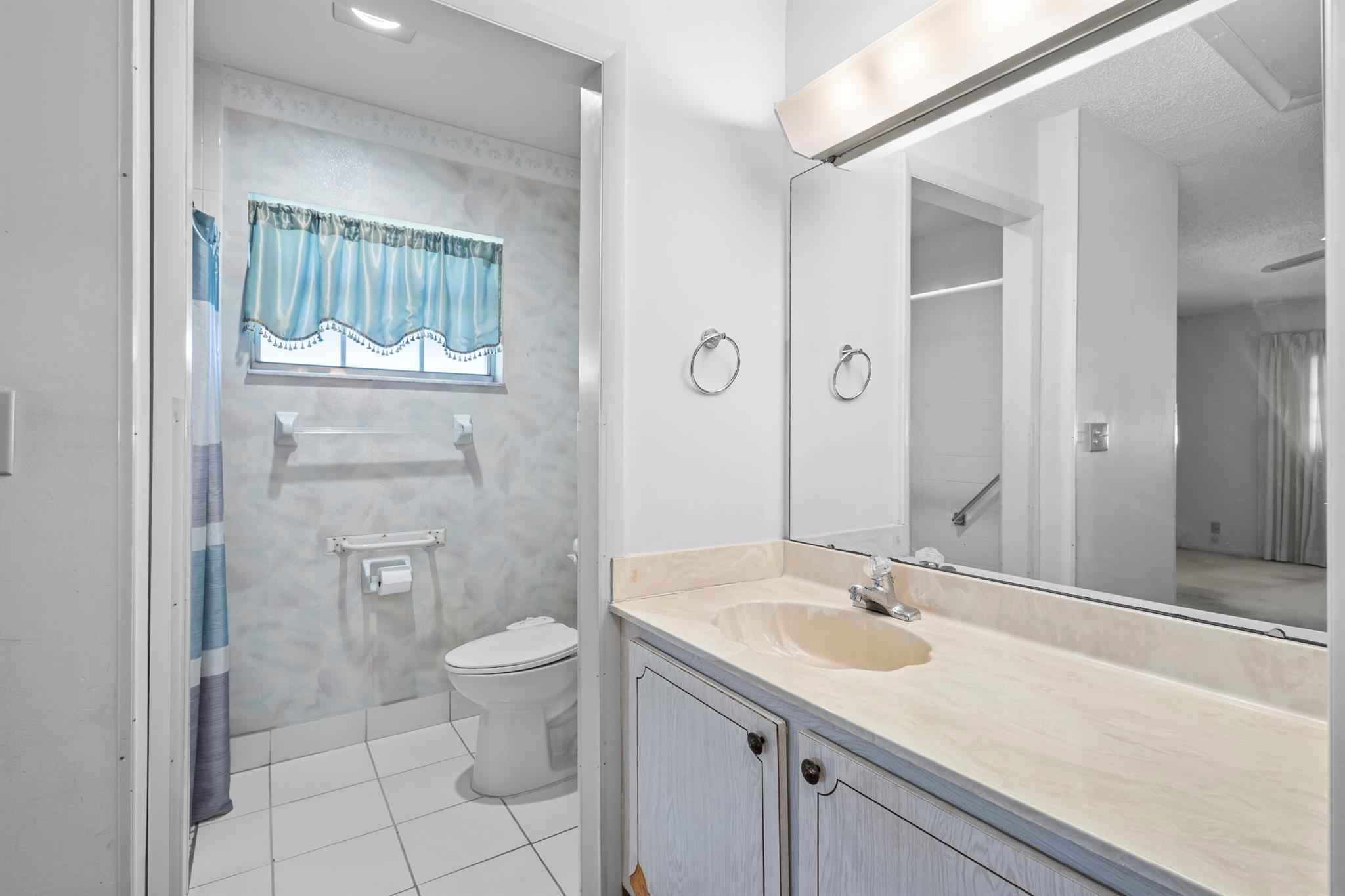 HIGH POINT OF FORT PIERCE CONDOMINIUM SECTION 2 - Residential