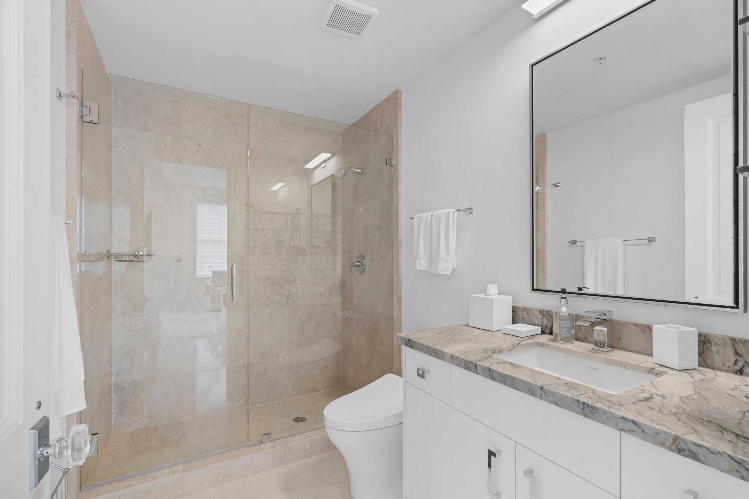 ESPLANADE GRANDE CONDO - Residential