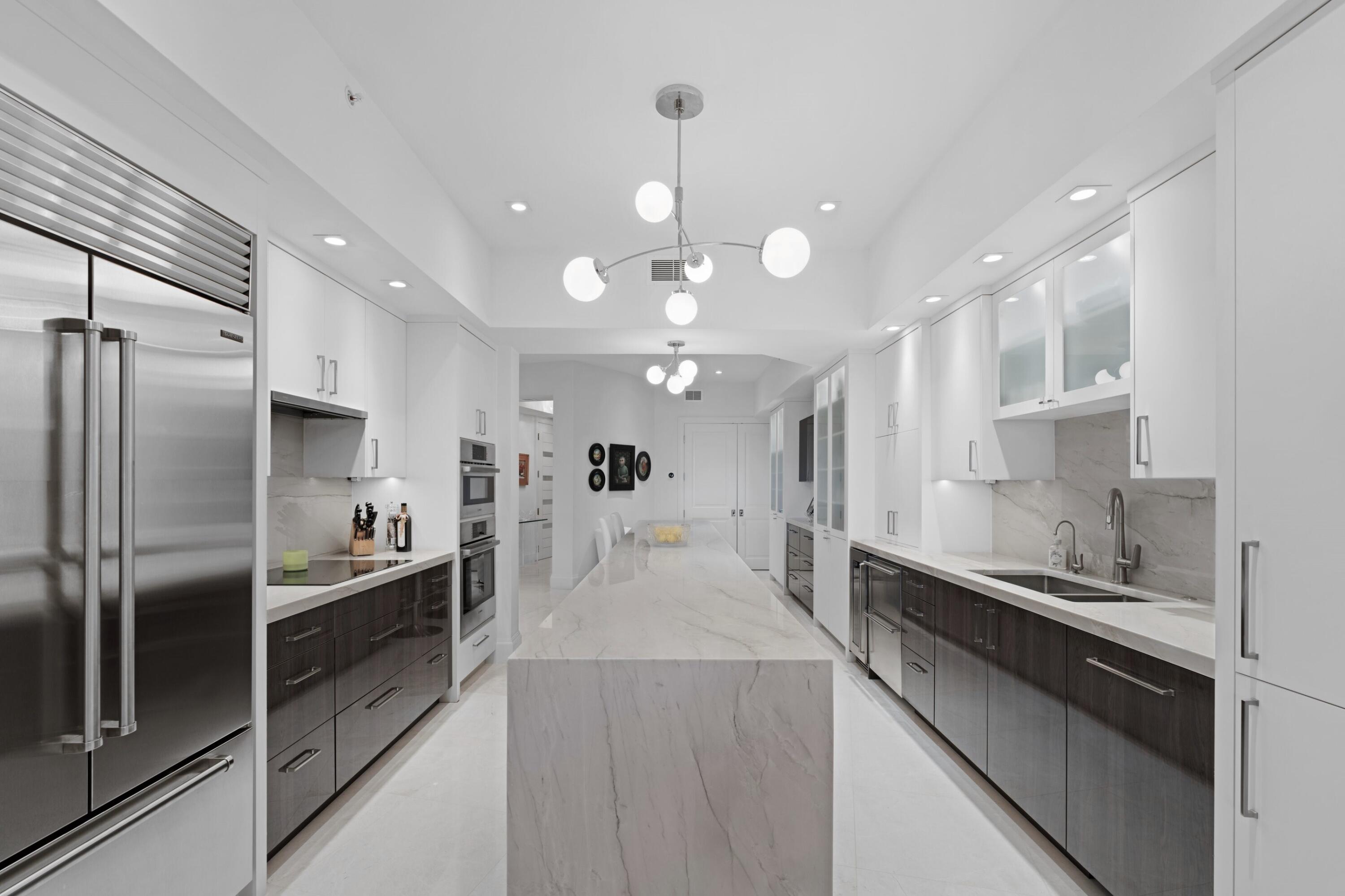 ESPLANADE GRANDE CONDO - Residential