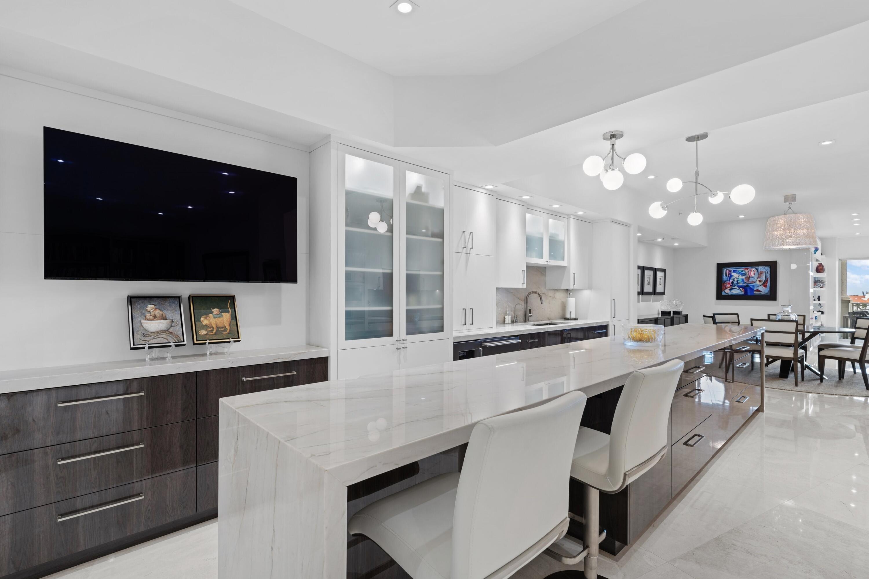 ESPLANADE GRANDE CONDO - Residential