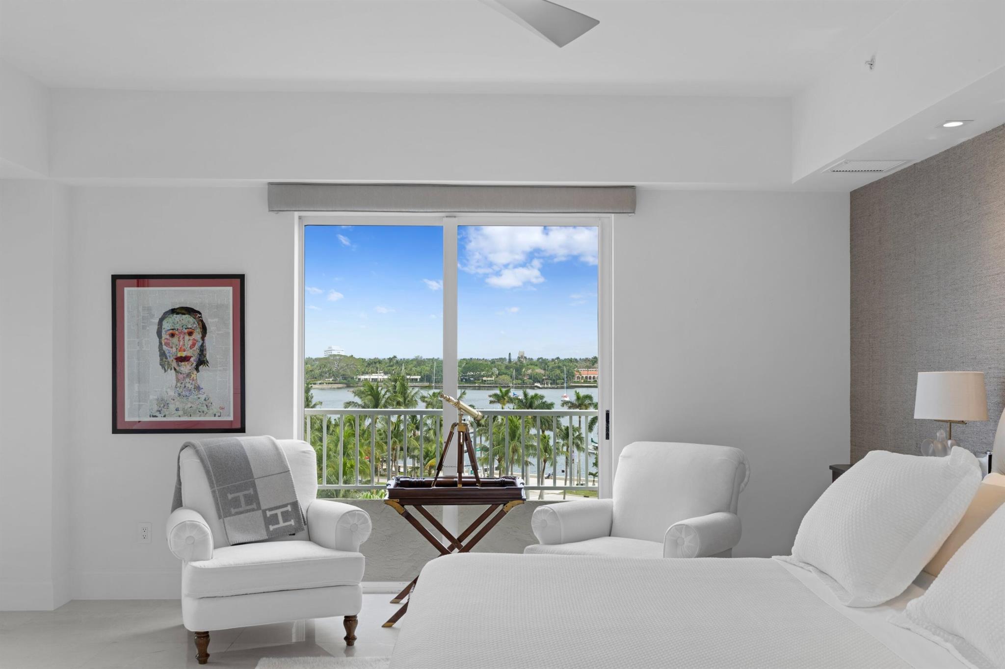 ESPLANADE GRANDE CONDO - Residential