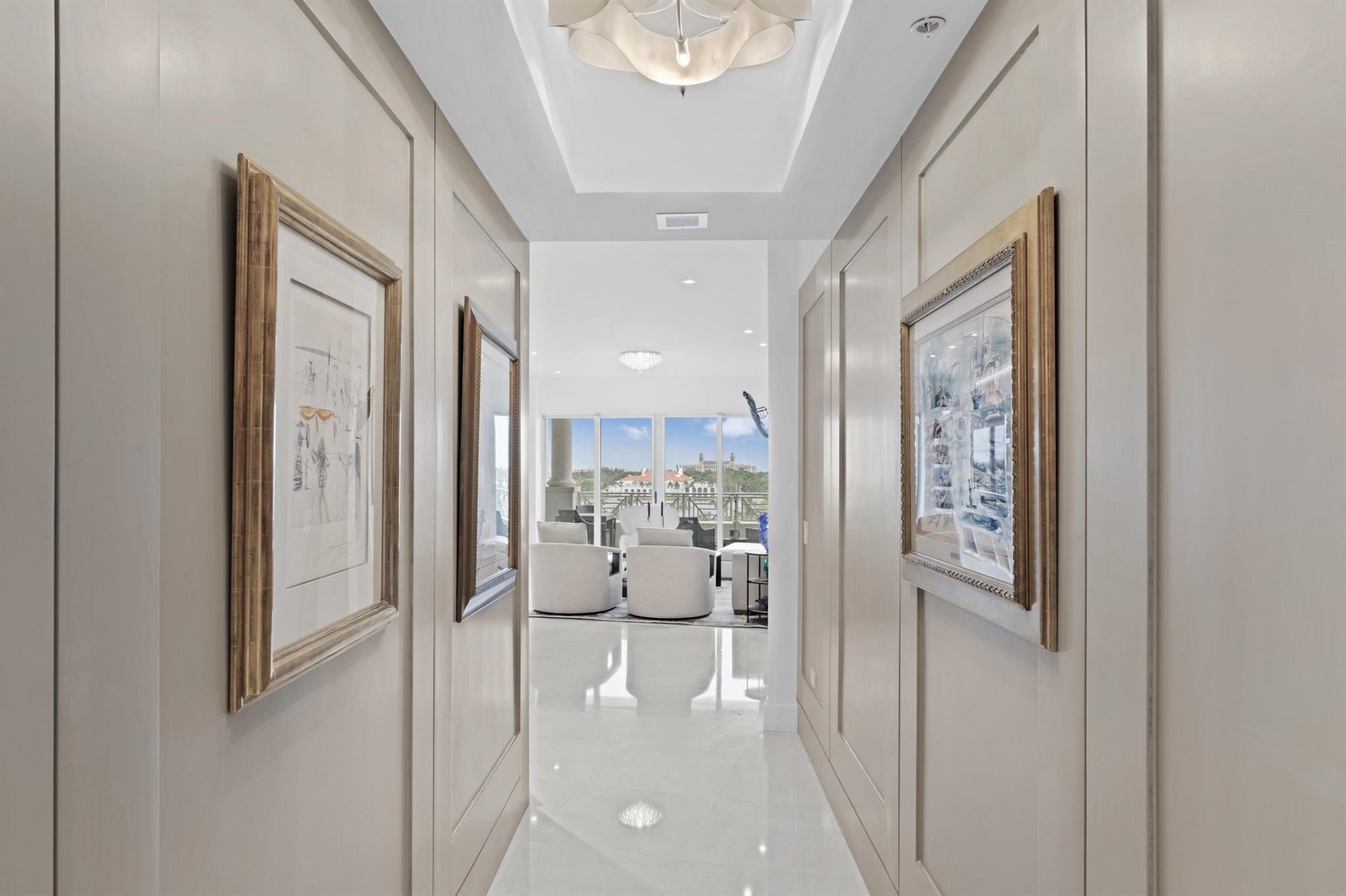 ESPLANADE GRANDE CONDO - Residential