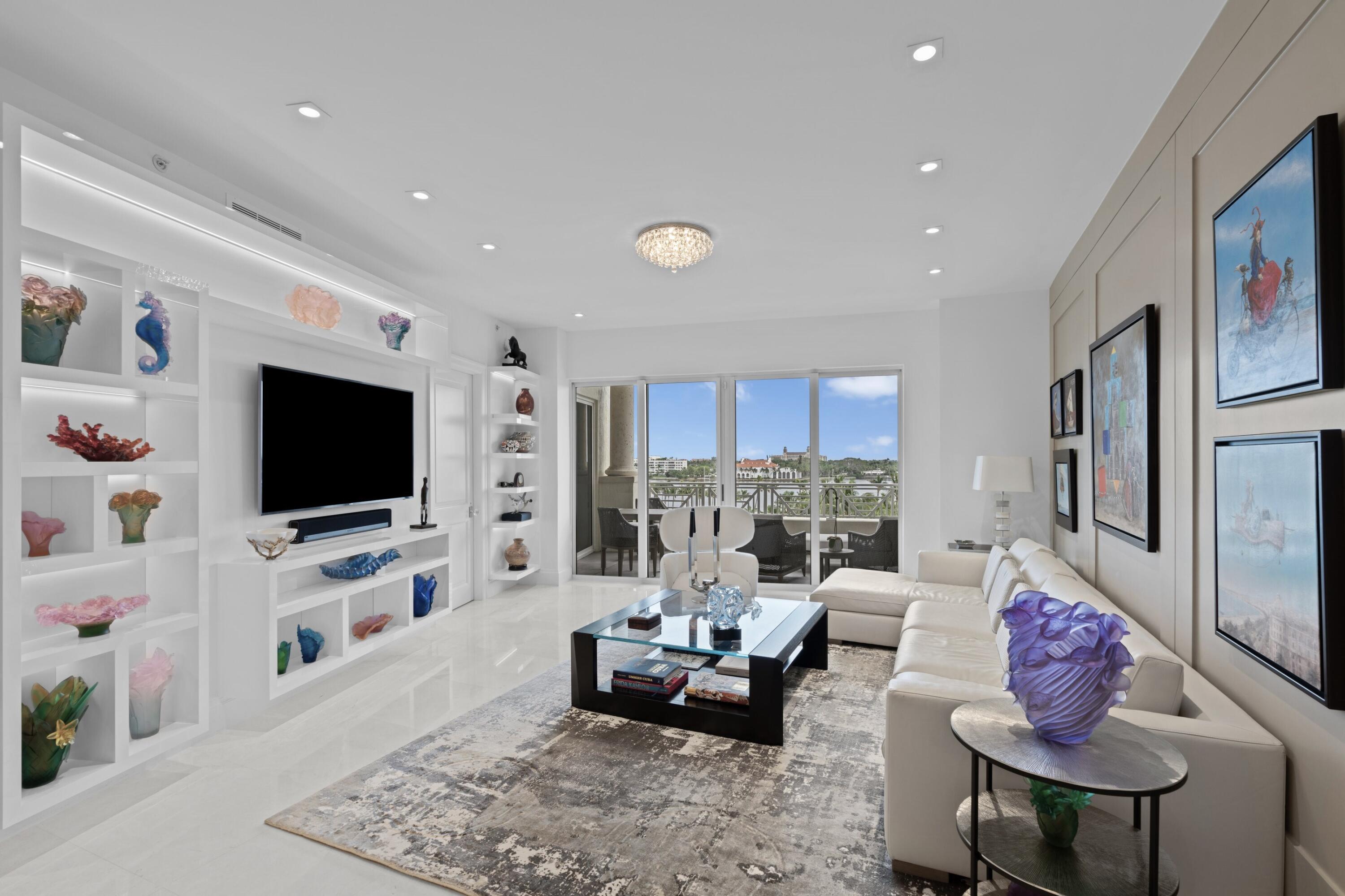 ESPLANADE GRANDE CONDO - Residential