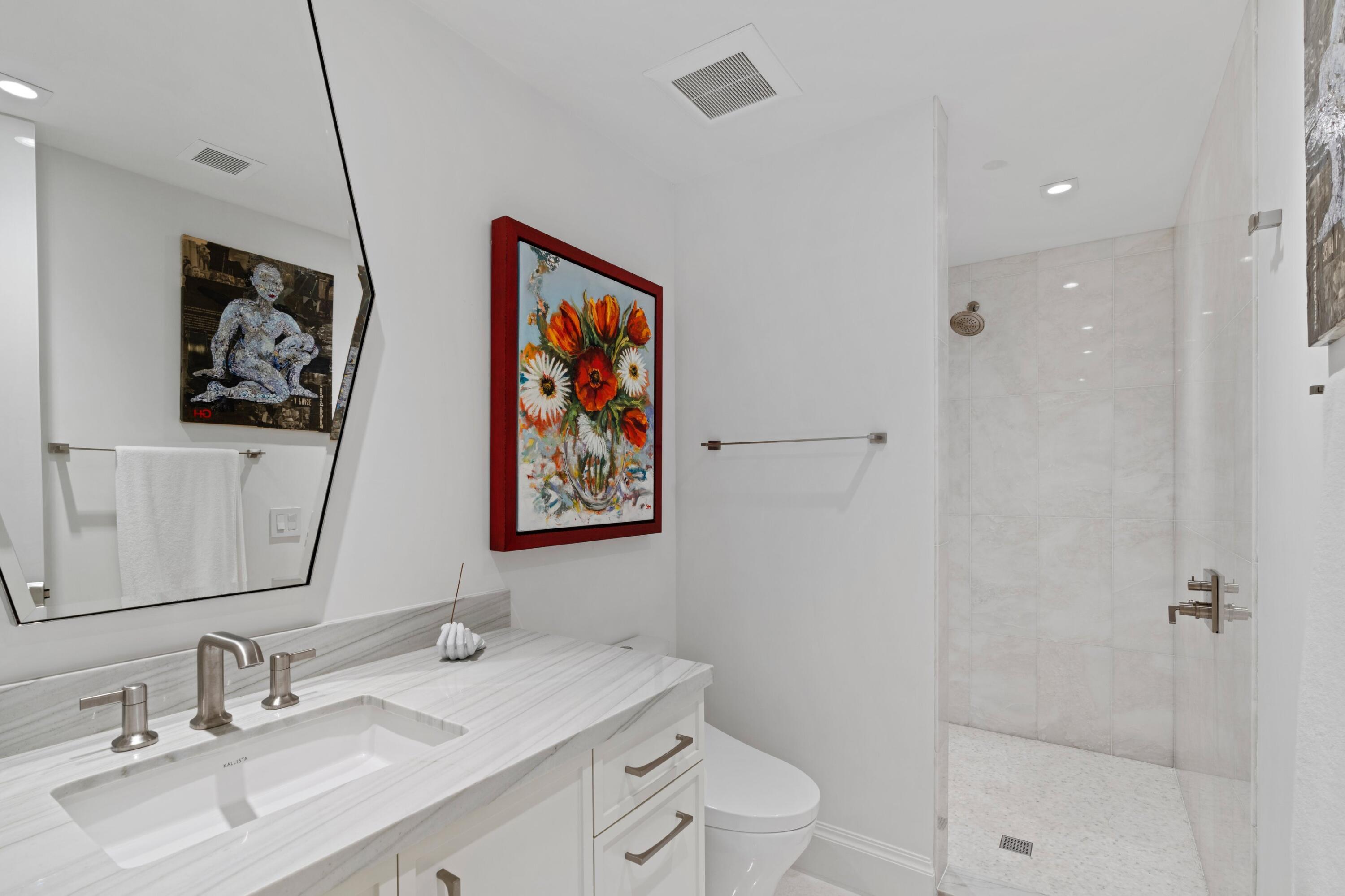 ESPLANADE GRANDE CONDO - Residential