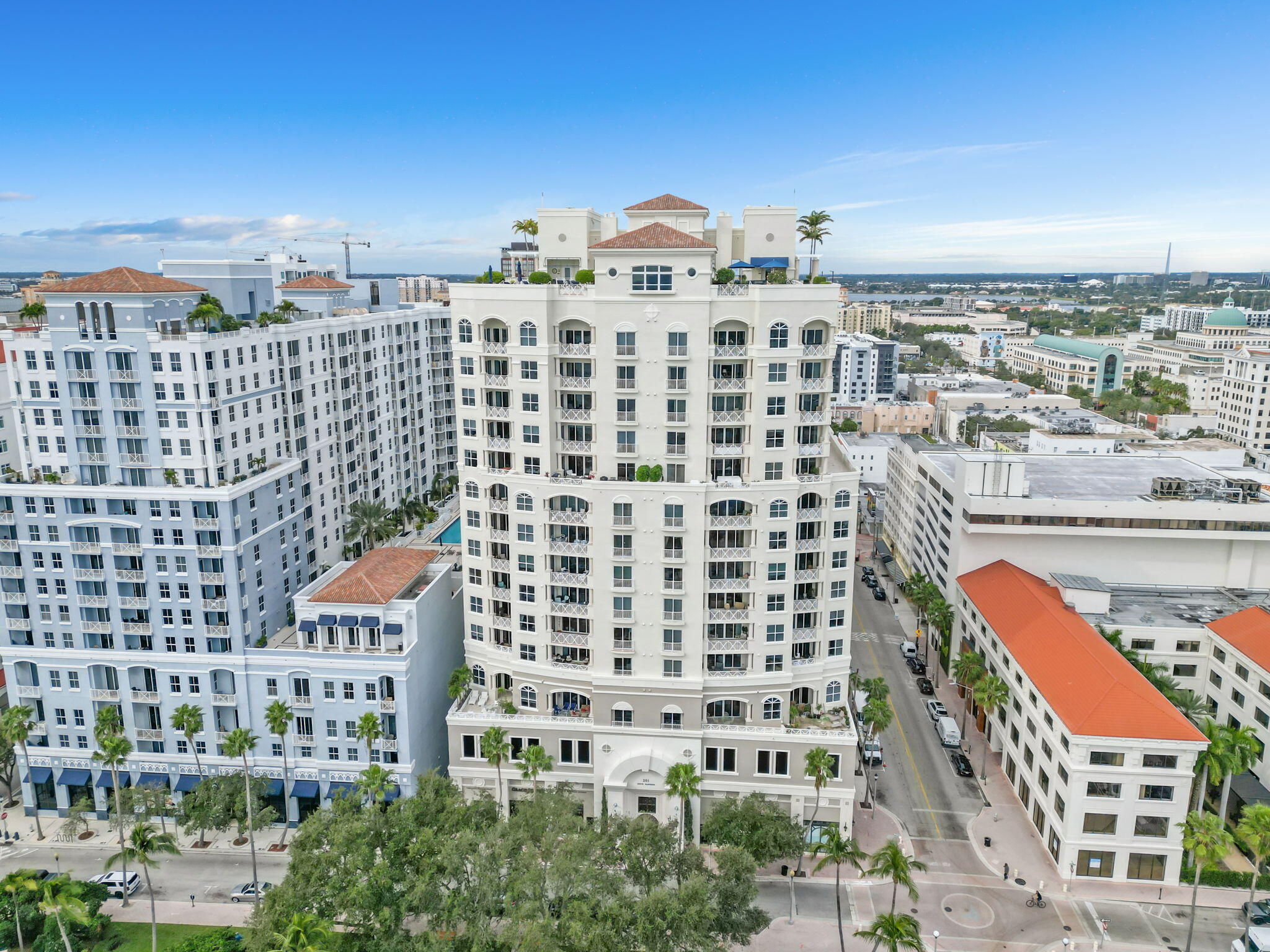 ESPLANADE GRANDE CONDO - Residential