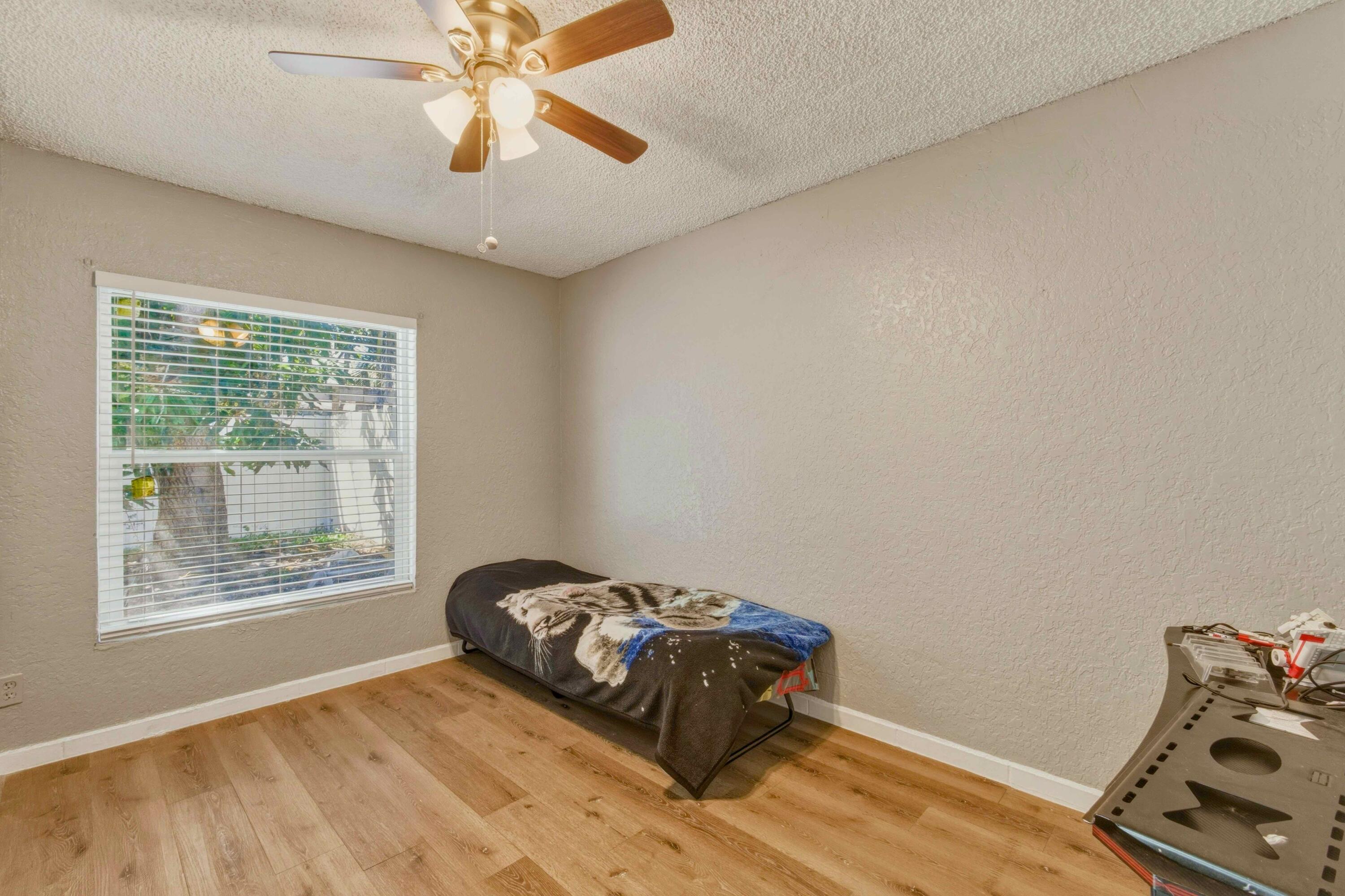 5928 Ithaca Circle W