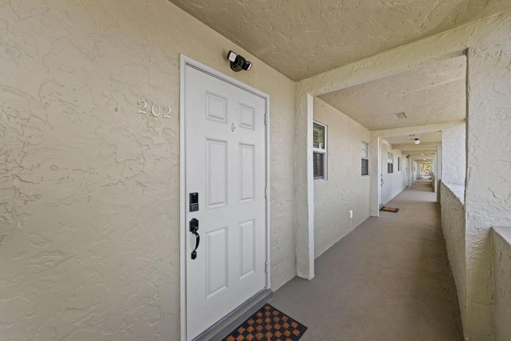 Photo of 2700 Fiore Way #2020, Delray Beach, FL 33445 (MLS # R11098804)