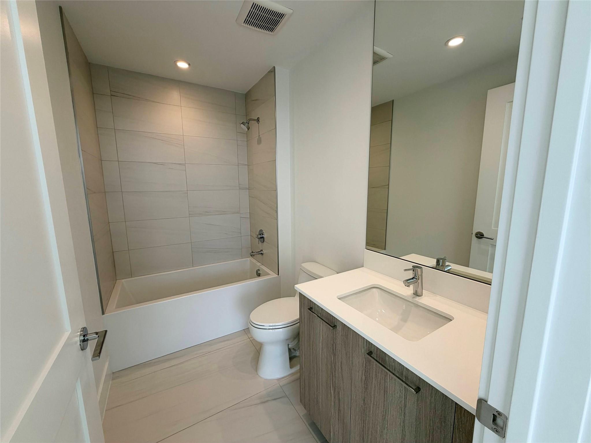 SELENE OCEANFRONT RESIDEN - Residential