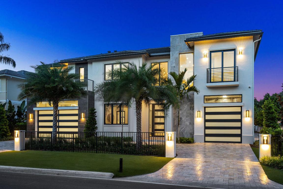 ROYAL PALM YACHT & COUNTRY CLUB - Residential