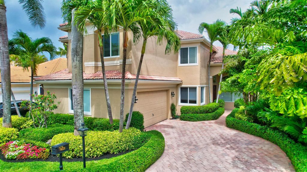 Photo of 7021 Mallorca Crescent, Boca Raton, FL 33433 (MLS # R10888242)