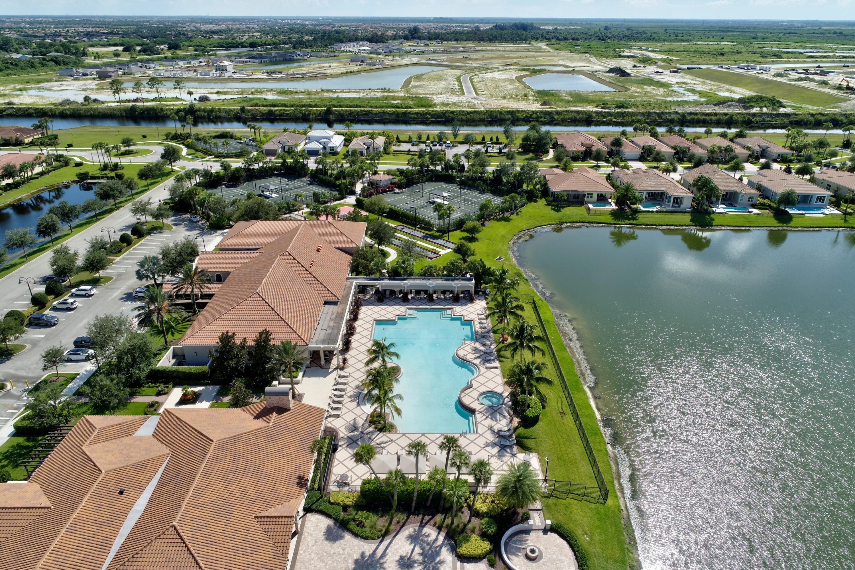 VERANO SOUTH PUD 1 - POD D - PLAT NO. 4 - REPLAT N - Residential