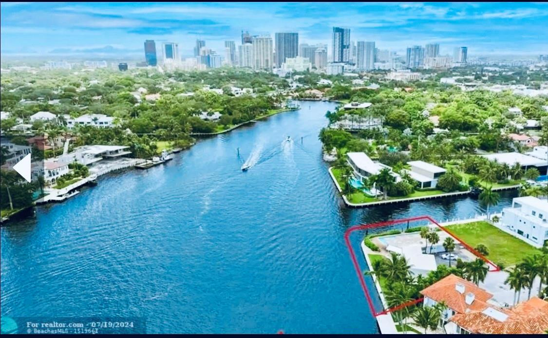 Las Olas - Residential