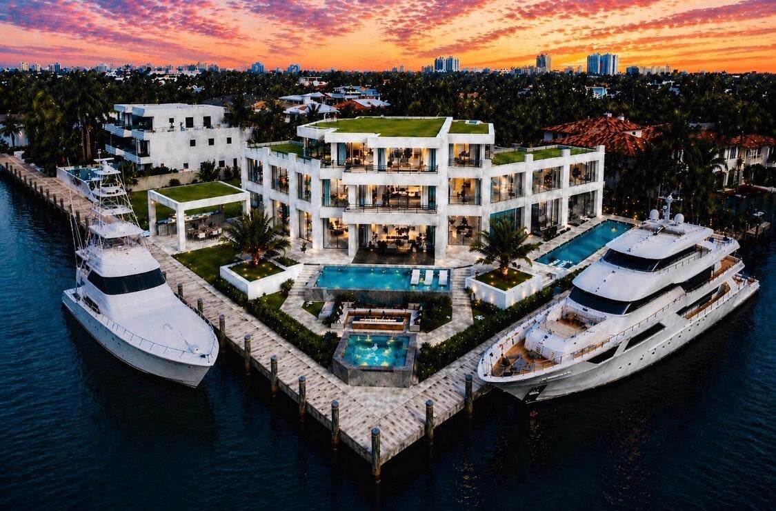525 Isle Of Capri Drive