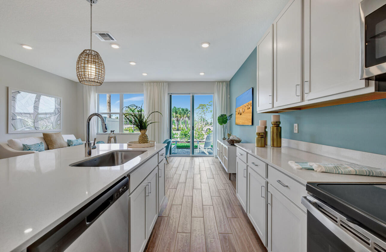 RIVER PLACE ON THE ST LUCIE NO. 8 - Residential Lease