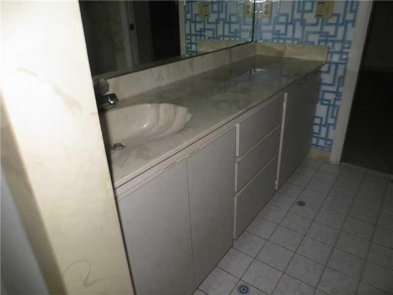 NORTH RIDGE 30-32 B - Residential