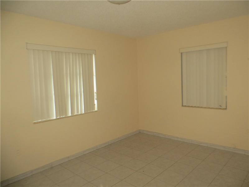 NORTH RIDGE 30-32 B - Residential