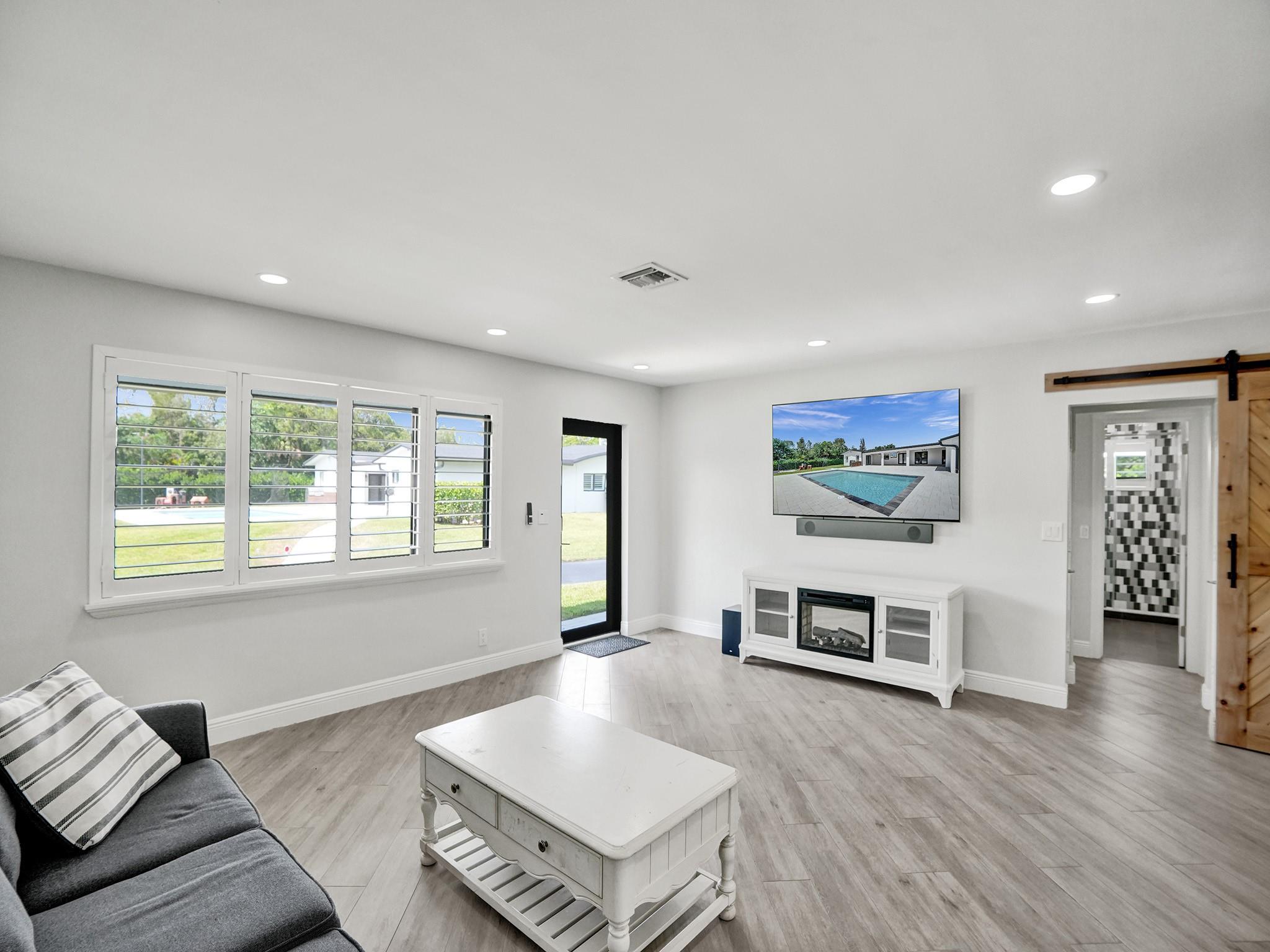 Everglade Sugar & Land Co - Residential