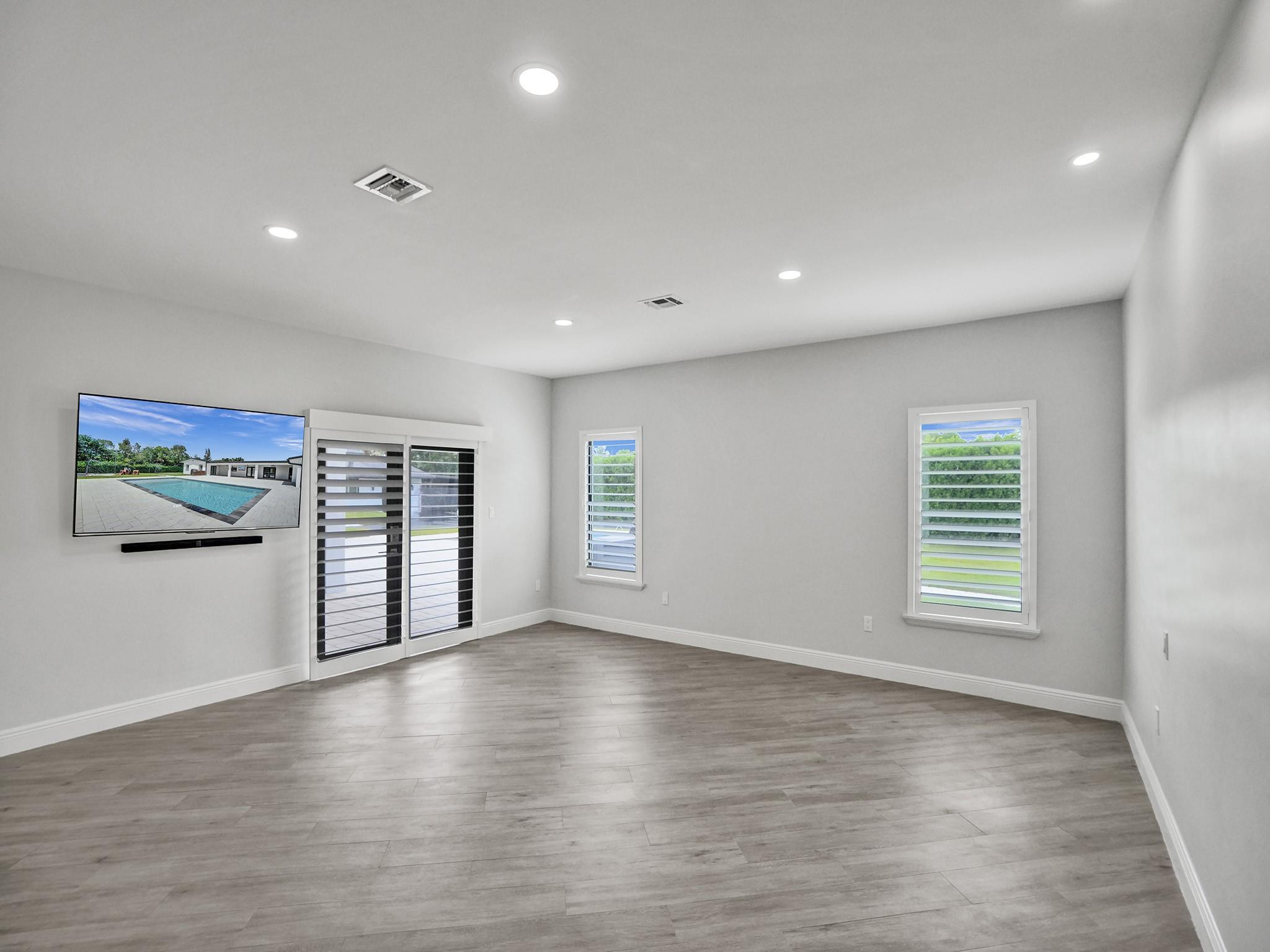 Everglade Sugar & Land Co - Residential