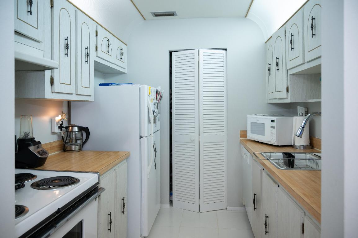 GARDENWAY CONDO - Residential