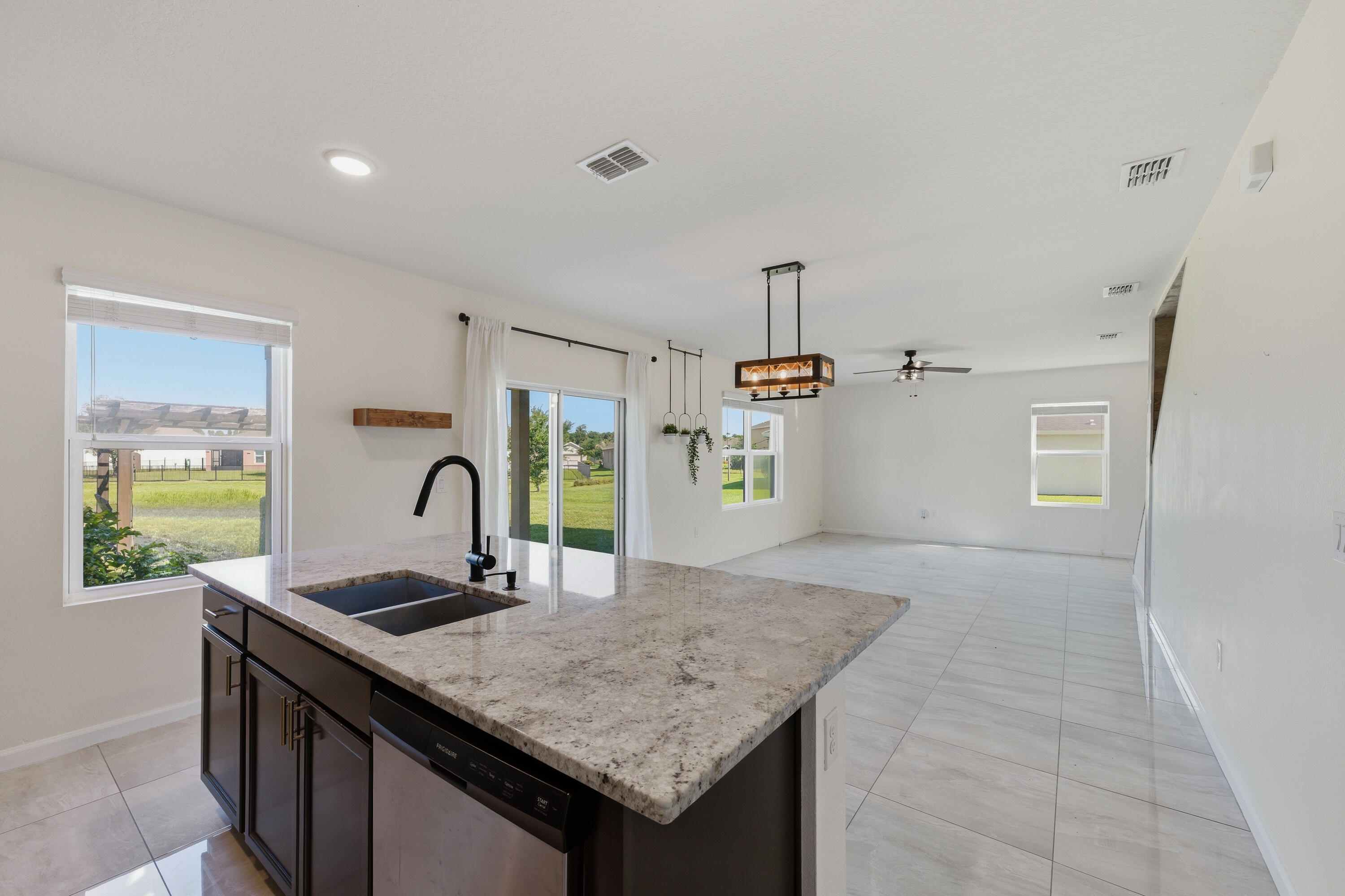 CREEKSIDE PLAT NO 1 - Residential