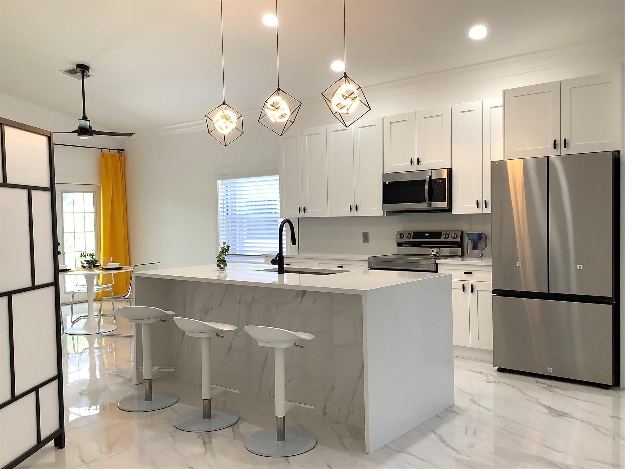 Properties 6264 Lansdowne Cir