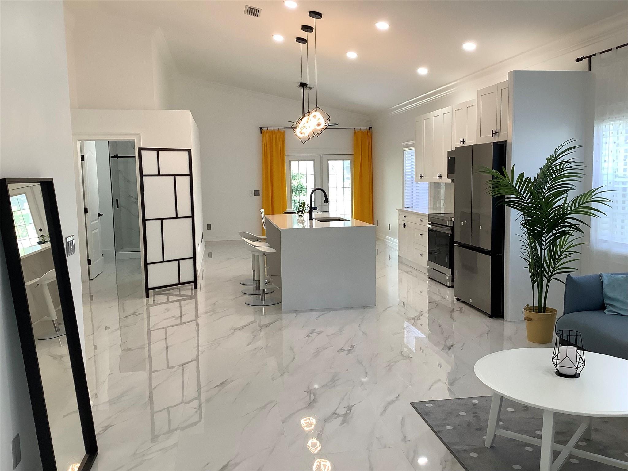 Properties 6264 Lansdowne Cir