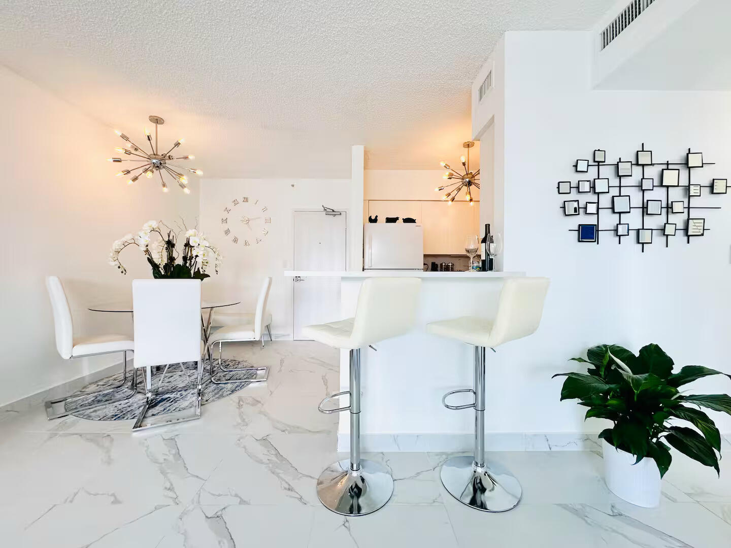 1500 Bay Road 1244s